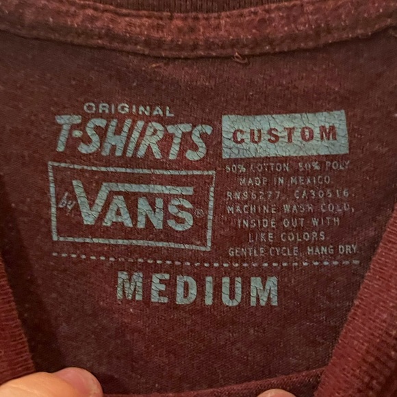 VANS Women’s M tee - Picture 4 of 5